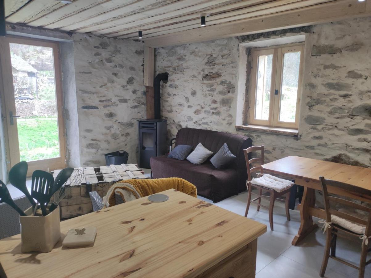 Chez Florent Et Celine Queige Экстерьер фото